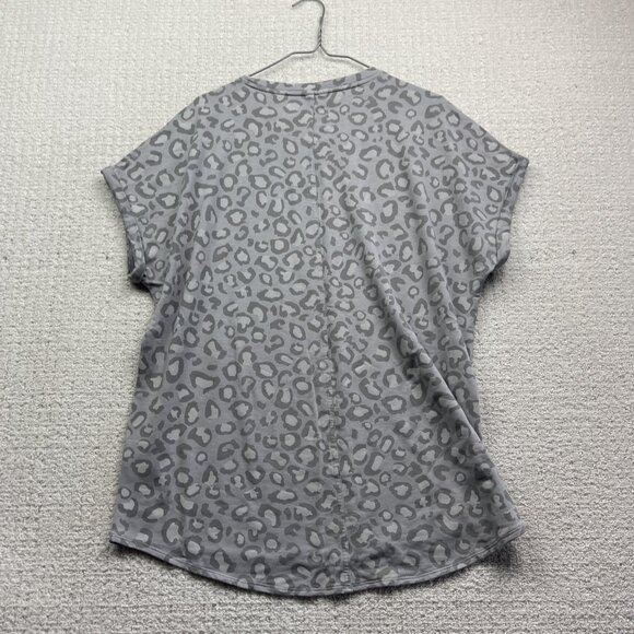 Tuff Athletics Women's XXL Grey Workout Tee Leopard Camo AOP Short Sleeve - Picture 10 of 14